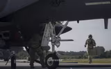 [ẢNH] Mỹ gây áp lực cực lớn lên Nga khi triển khai F-15E cách biên giới chỉ 230 km