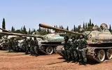 [ẢNH] Xe tăng Syria tiến vào Idlib sau thắng lợi bước ngoặt ở Hama