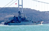 [ẢNH] Tàu vận tải Nga cấp tốc mang thêm xe tăng đến Syria chuẩn bị cho trận chiến quyết định