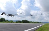 [ẢNH] UCAV Thổ Nhĩ Kỳ bay trên hành lang Đông Bắc Syria, sẵn sàng tấn công quân sự?