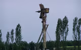 [ẢNH] Syria tiết lộ sử dụng radar bắt thấp của S-300 để hạ gục tên lửa Israel