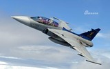 [ẢNH] Su-30SM Nga vội vã rút lui khi bị JAS 39 Gripen mang đầy vũ khí áp sát