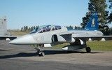 [ẢNH] Su-30SM Nga vội vã rút lui khi bị JAS 39 Gripen mang đầy vũ khí áp sát