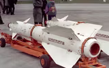 [ẢNH] Tên lửa Kh-29 của Su-30SM Nga bị kích hoạt khi máy bay chưa cất cánh
