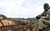 [ẢNH] Thổ Nhĩ Kỳ đe dọa dùng S-400 cản bước tiến của quân đội Syria