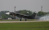 [ẢNH] Su-47 Berkut bất ngờ xuất hiện tại triển lãm MAKS 2019, dấu hiệu khôi phục dự án?