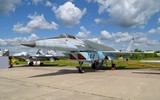 [ẢNH] Tiêm kích bí ẩn MiG-144 tiếp tục 