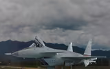 [ẢNH] Tiêm kích bí ẩn MiG-144 tiếp tục 