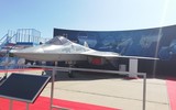 [ẢNH] Sự thật về bức ảnh Su-57 bay kèm Su-47 và MiG-144