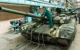 [ẢNH] Ukraine biểu dương lực lượng tăng thiết giáp hùng hậu răn đe ly khai miền Đông