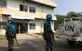 [ẢNH] Chiến sĩ gìn giữ hòa bình Việt Nam huấn luyện sử dụng súng trường Pindad SS2 tối tân