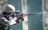 [ẢNH] Chiến sĩ gìn giữ hòa bình Việt Nam huấn luyện sử dụng súng trường Pindad SS2 tối tân