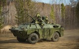 [ẢNH] Thiết giáp BRDM-2M biểu diễn tính năng trước tùy viên quân sự Việt Nam tại Nga