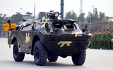 [ẢNH] Thiết giáp BRDM-2M biểu diễn tính năng trước tùy viên quân sự Việt Nam tại Nga