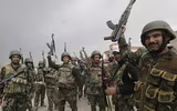 [ẢNH] Quân đội Syria ào ạt tiến vào thành phố Raqqa và al-Hasakah tiếp quản căn cứ Mỹ