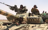 [ẢNH] Quân đội Syria ào ạt tiến vào thành phố Raqqa và al-Hasakah tiếp quản căn cứ Mỹ