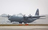[ẢNH] ‘Lực sĩ’ C-130J Super Hercules ‘ngã sấp mặt’ ngay khi chuẩn bị cất cánh
