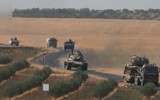 [ẢNH] Xe tăng Thổ Nhĩ Kỳ tấn công dữ dội quân đội Syria gần Ras al-Ayn