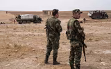 [ẢNH] Quân đội Syria cùng vũ khí hạng nặng ào ạt trở lại thị trấn Tal Tamr