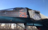 [ẢNH] Kinh ngạc khi máy bay ném bom tiền tuyến Su-34... chạy trên đường cao tốc