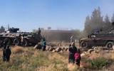 [ẢNH] Quân cảnh Nga bị người Kurd tấn công dữ dội khi tuần tra tại Đông Bắc Syria