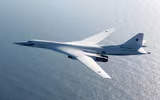 [ẢNH] Cú tăng tốc kinh hoàng của Tu-160 Nga khiến F-35 Mỹ phải 