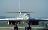 [ẢNH] Cú tăng tốc kinh hoàng của Tu-160 Nga khiến F-35 Mỹ phải 