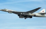 [ẢNH] Cú tăng tốc kinh hoàng của Tu-160 khiến F-35 