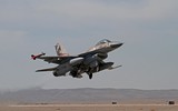 [ẢNH] ‘S-400 vô dụng ngay cả trước tiêm kích F-16 của Israel’