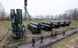 [ẢNH] B-52 Mỹ vội vã rút lui sau khi bị S-400 Nga 