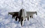[ẢNH] Ấn Độ: Tiêm kích Su-35 Nga không có cửa so với Rafale của Pháp