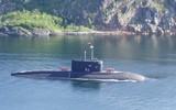 [ẢNH] Chưa khắc phục xong vụ cháy tàu sân bay, Nga lại tiếp tục bị chìm tàu ngầm