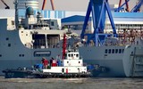 [ẢNH] Tàu đổ bộ Type 075 Trung Quốc vẫn ngổn ngang sau 4 tháng hạ thủy
