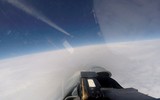 [ẢNH] Su-27 Nga suýt gặp thảm họa khi cố gắng chặn máy bay NATO