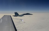 [ẢNH] Su-27 Nga suýt gặp thảm họa khi cố gắng chặn máy bay NATO