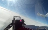 [ẢNH] Su-27 Nga suýt gặp thảm họa khi cố gắng chặn máy bay NATO