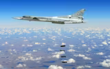 [ẢNH] Nga cấp tốc điều máy bay ném bom chiến lược Tu-160 tới Syria trong tình hình nóng?