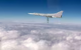 [ẢNH] Nga cấp tốc điều máy bay ném bom chiến lược Tu-160 tới Syria trong tình hình nóng?