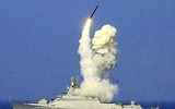 [ẢNH] Chiến hạm Nga dội mưa tên lửa hành trình Kalibr vào thành phố Aleppo