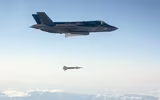 [ẢNH] F-35 Mỹ tấn công quân đội Syria trước sự bất lực của S-400 Nga