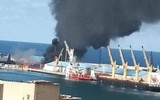 [ẢNH] Sự thật tàu chở vũ khí Thổ Nhĩ Kỳ bị bắn cháy ngay khi cập cảng Tripoli