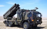 [ẢNH] Thổ Nhĩ Kỳ ào ạt phóng tên lửa hạng nặng vào vị trí của quân đội Syria
