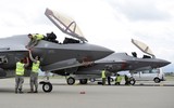 [ẢNH] Biên đội máy bay chiến đấu Nga rút lui sau khi bị F-35 áp sát