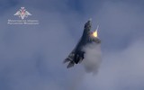[ẢNH] Su-57 Nga lộ bí mật lớn sau video phóng thử tên lửa không đối không