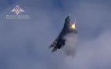 [ẢNH] Su-57 Nga lộ bí mật lớn sau video phóng thử tên lửa không đối không