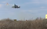 [ẢNH] Su-57 Nga lộ bí mật lớn sau video phóng thử tên lửa không đối không