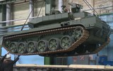 [ẢNH] Dây chuyền sản xuất xe tăng T-90M Proryv-3 của Nga hoạt động hết công suất