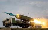 [ẢNH] Iran bất ngờ triển khai hàng chục tổ hợp tên lửa khóa chặt Eo biển Hormuz