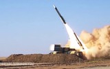 [ẢNH] Iran bất ngờ triển khai hàng chục tổ hợp tên lửa khóa chặt Eo biển Hormuz