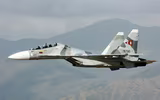 [ẢNH] Tiêm kích Su-30MK2 Venezuela đánh chặn cùng lúc hai máy bay quân sự Mỹ